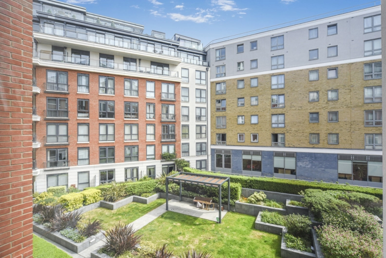 Studio apartments/flats to sale in Park Street, Fulham-image 8
