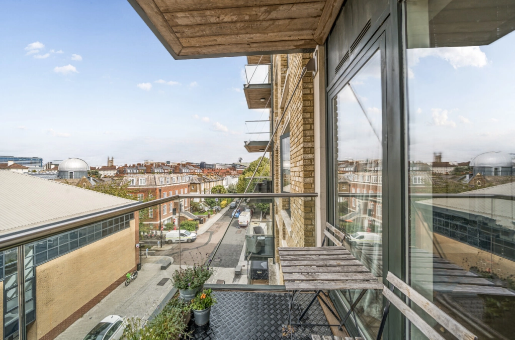 Studio apartments/flats for sale in Regatta Lane, Hammersmith - W6 view 16