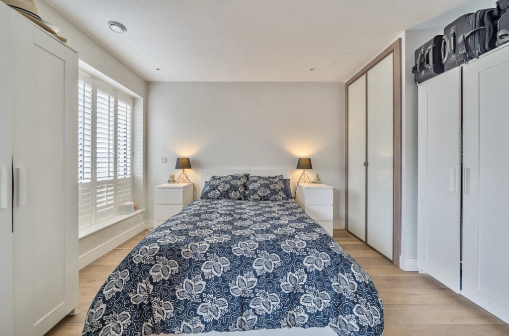 Studio apartments/flats for sale in Regatta Lane, Hammersmith - W6 view 13