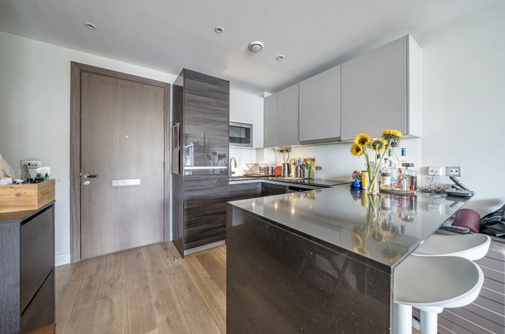 Studio apartments/flats for sale in Regatta Lane, Hammersmith - W6 view 11