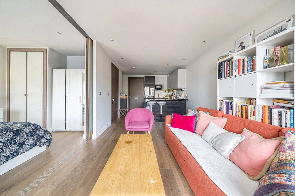 Studio apartments/flats for sale in Regatta Lane, Hammersmith - W6 view 3