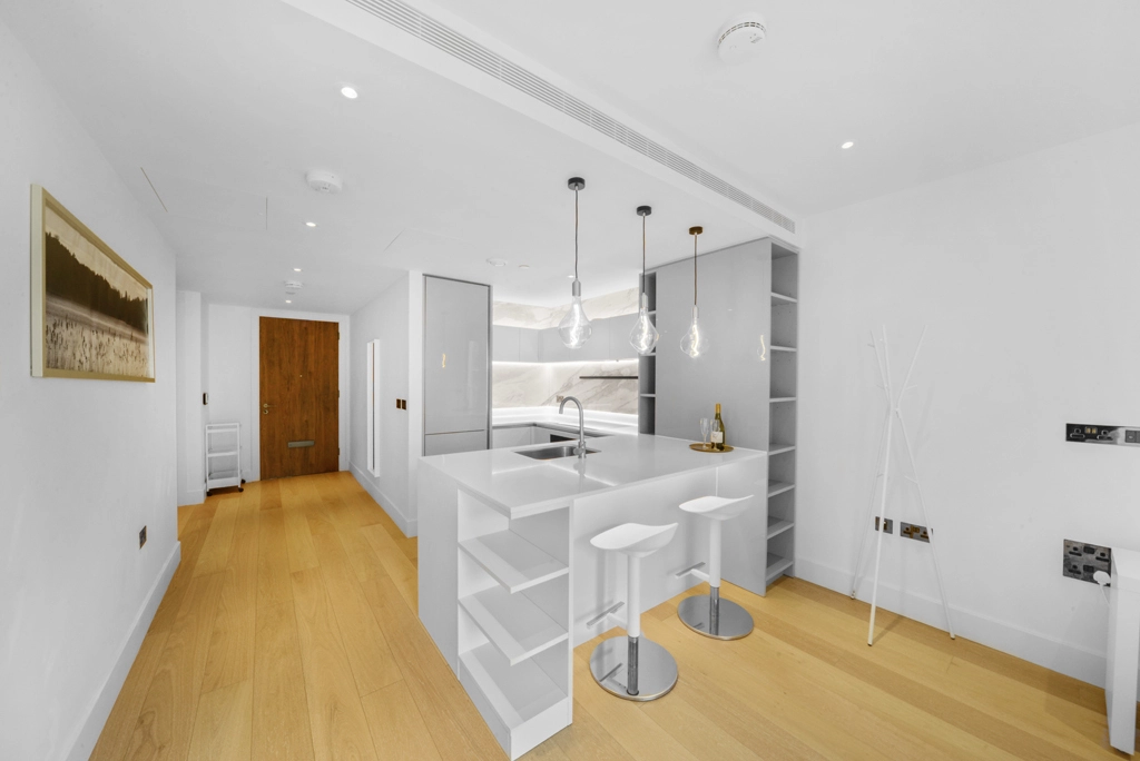 1 bedroom apartments/flats for sale in Cascade Way, White City - W12 view 3