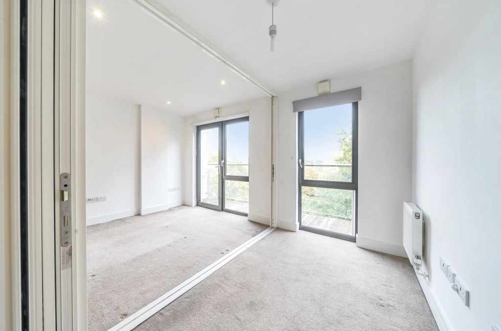 2 bedrooms apartments/flats for sale in Gwynne Road, Clapham Junction - SW11 view 10