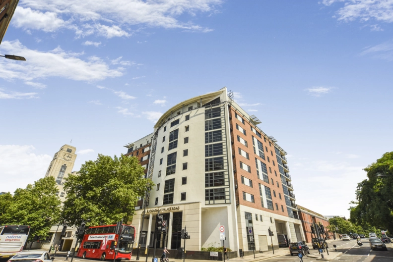 3 bedrooms apartments/flats for sale in Buckingham Palace Road, Chelsea - SW1W view 8