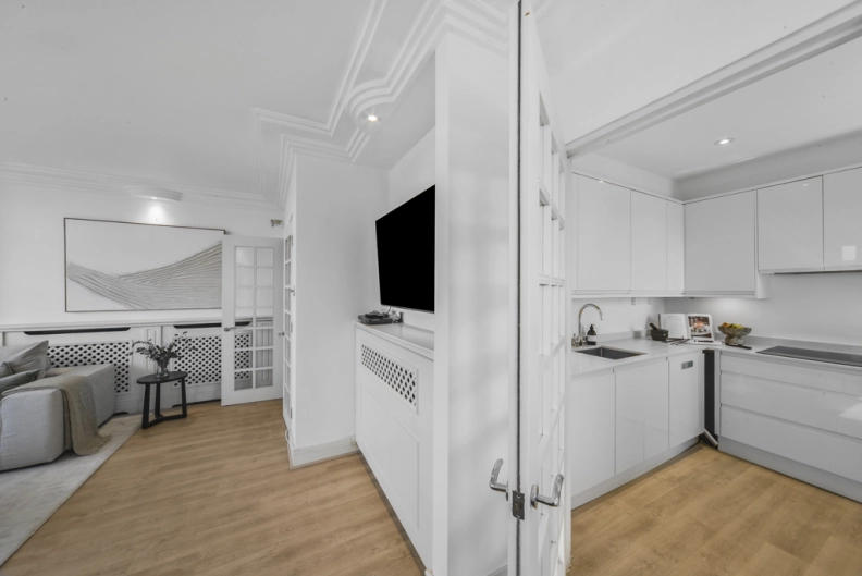 3 bedrooms apartments/flats for sale in Buckingham Palace Road, Chelsea - SW1W view 18