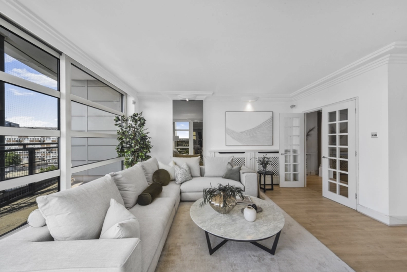 3 bedrooms apartments/flats for sale in Buckingham Palace Road, Chelsea - SW1W view 15