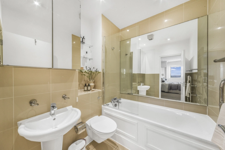 3 bedrooms apartments/flats for sale in Buckingham Palace Road, Chelsea - SW1W view 13