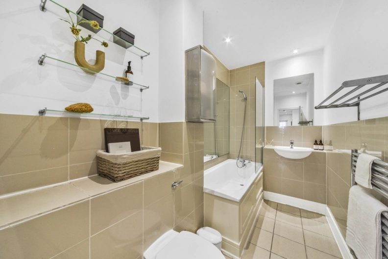 3 bedrooms apartments/flats for sale in Buckingham Palace Road, Chelsea - SW1W view 6