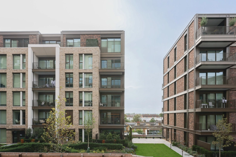 2 bedrooms apartments/flats to sale in Parkland Walk, Fulham-image 15