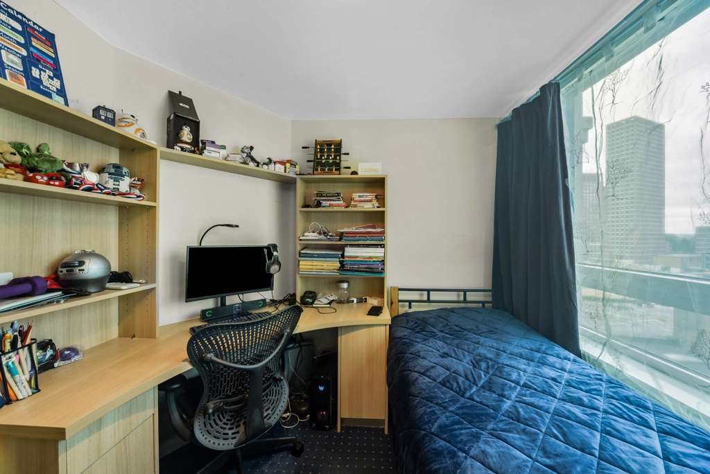 2 bedrooms apartments/flats for sale in St. George Wharf, Vauxhall - SW8 view 5