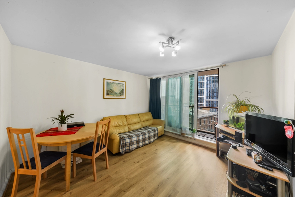 2 bedrooms apartments/flats for sale in St. George Wharf, Vauxhall - SW8 view 2