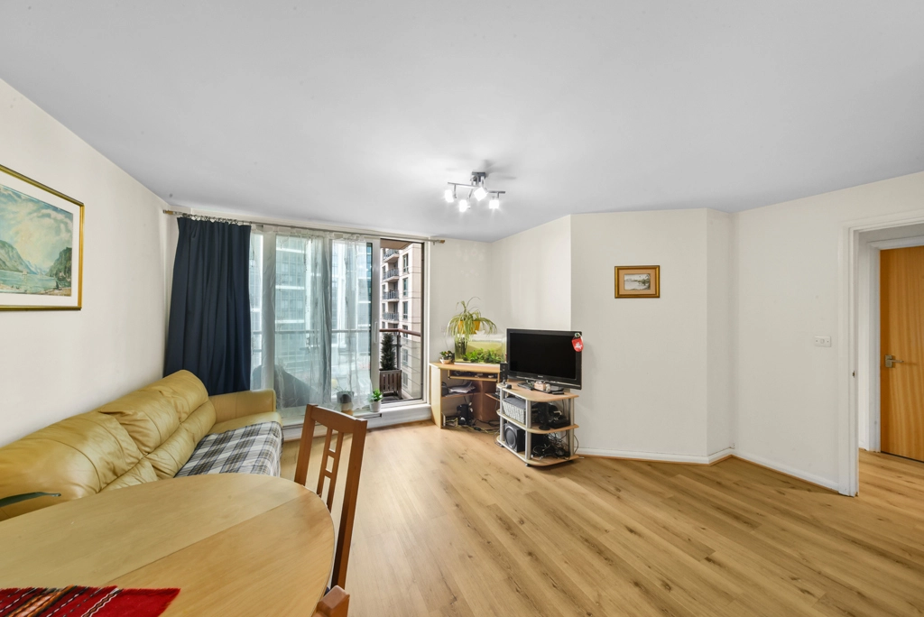 2 bedrooms apartments/flats for sale in St. George Wharf, Vauxhall - SW8 view 9