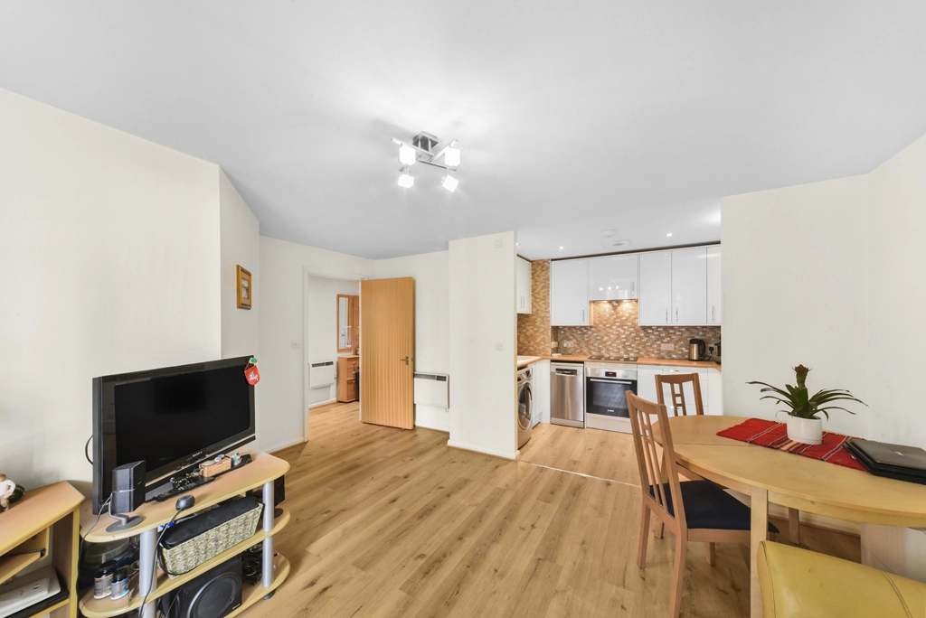 2 bedrooms apartments/flats for sale in St. George Wharf, Vauxhall - SW8 view 10