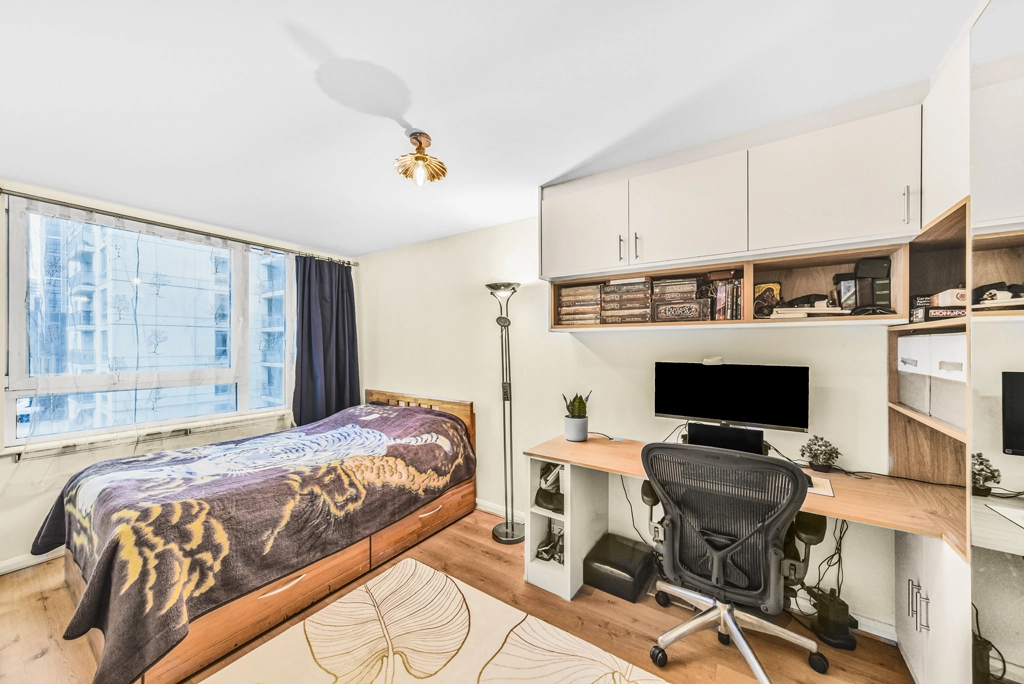 2 bedrooms apartments/flats for sale in St. George Wharf, Vauxhall - SW8 view 4