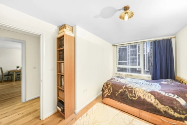 St. George Wharf, Vauxhall - SW8 view 14