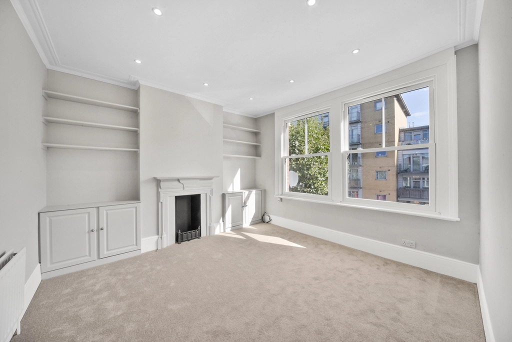 3 bedrooms apartments/flats for sale in Wandsworth Bridge Road, Fulham - SW6 view 2