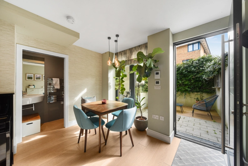 2 bedrooms apartments/flats to sale in Down Place, London-image 10