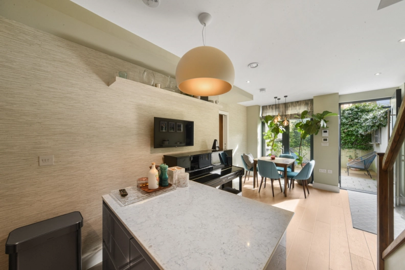 2 bedrooms apartments/flats to sale in Down Place, London-image 1
