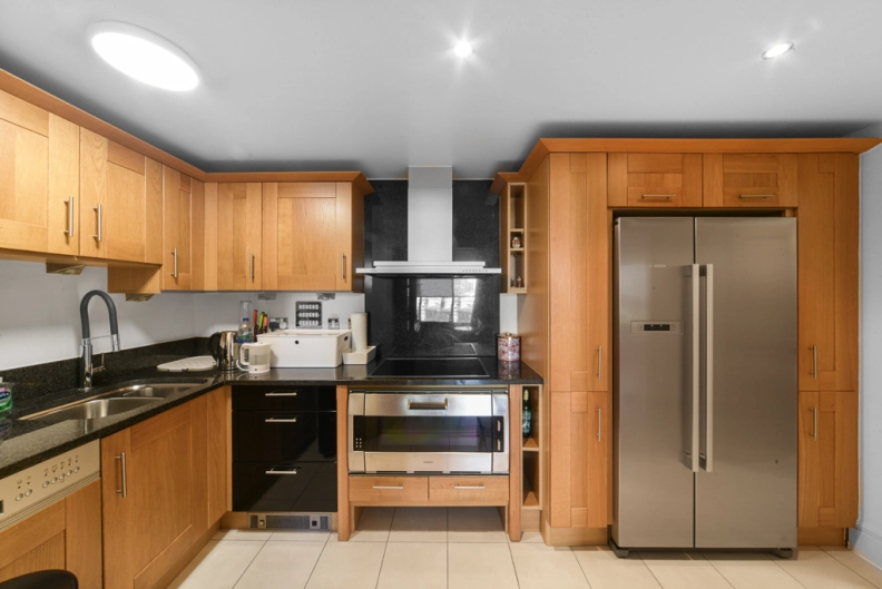 2 bedrooms apartments/flats to sale in The Boulevard, Fulham-image 3