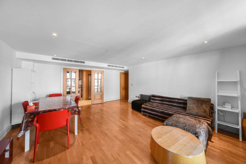 2 bedrooms apartments/flats to sale in The Boulevard, Fulham-image 10