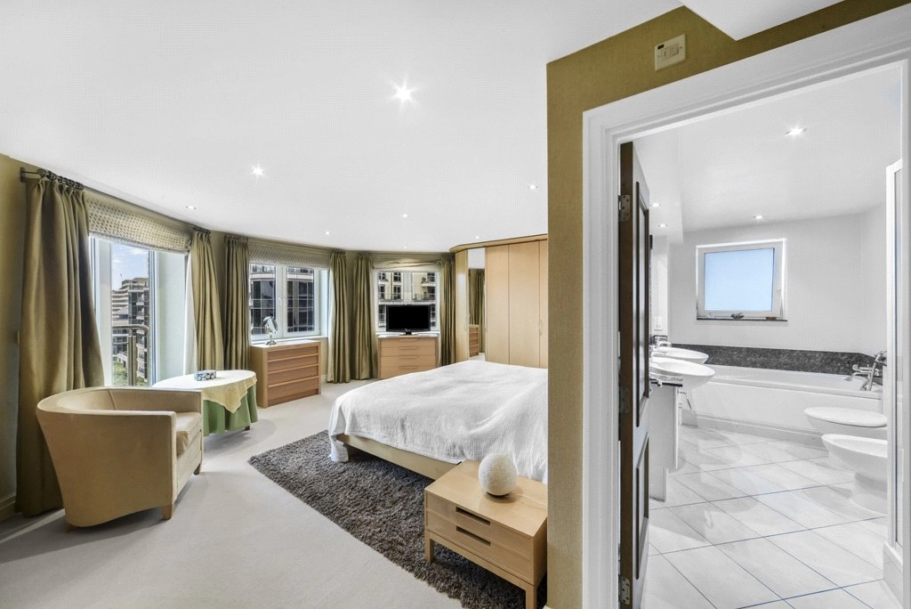 3 bedrooms apartments/flats for sale in The Boulevard, Imperial Wharf - SW6 view 5