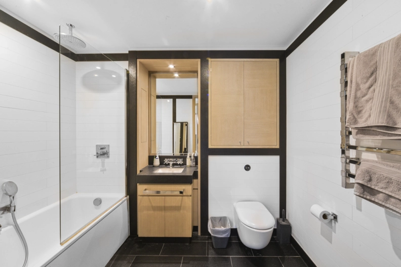 2 bedrooms apartments/flats to sale in Viaduct Gardens, Nine Elms-image 6