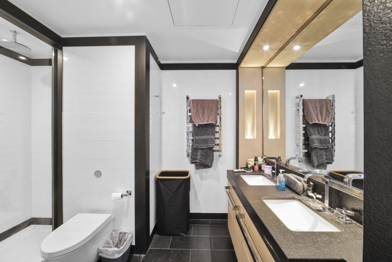 2 bedrooms apartments/flats to sale in Viaduct Gardens, Nine Elms-image 13