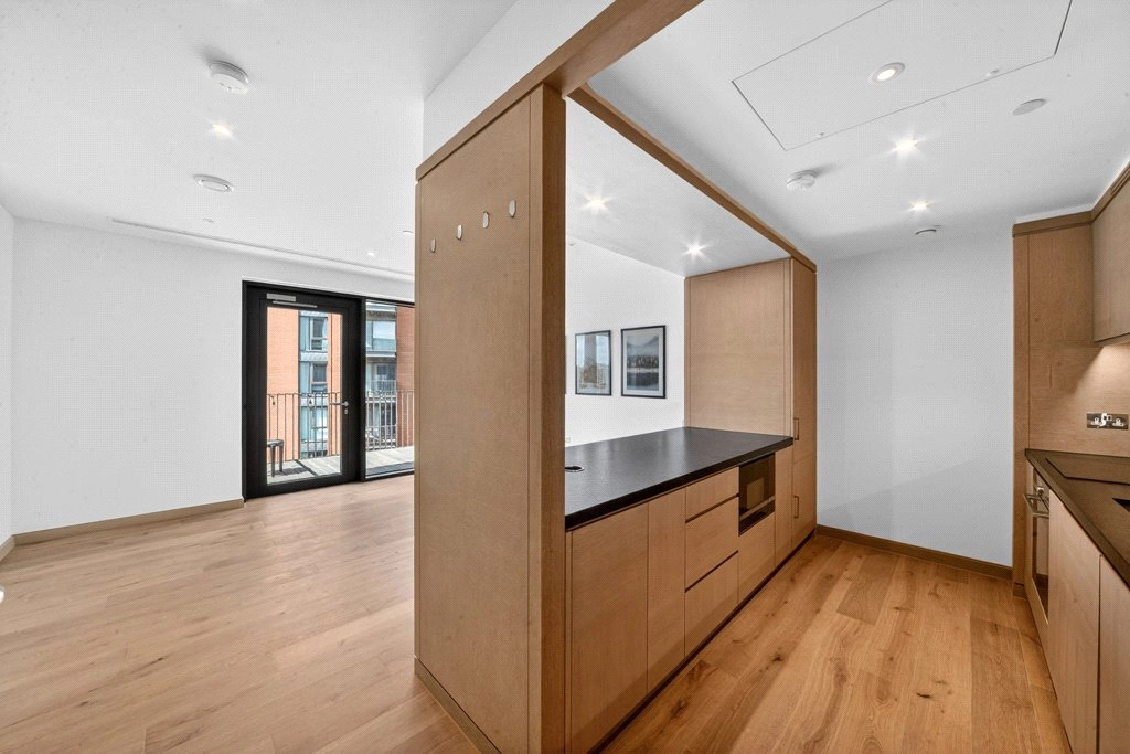 2 bedrooms apartments/flats for sale in Viaduct Gardens, Nine Elms - SW11 view 10