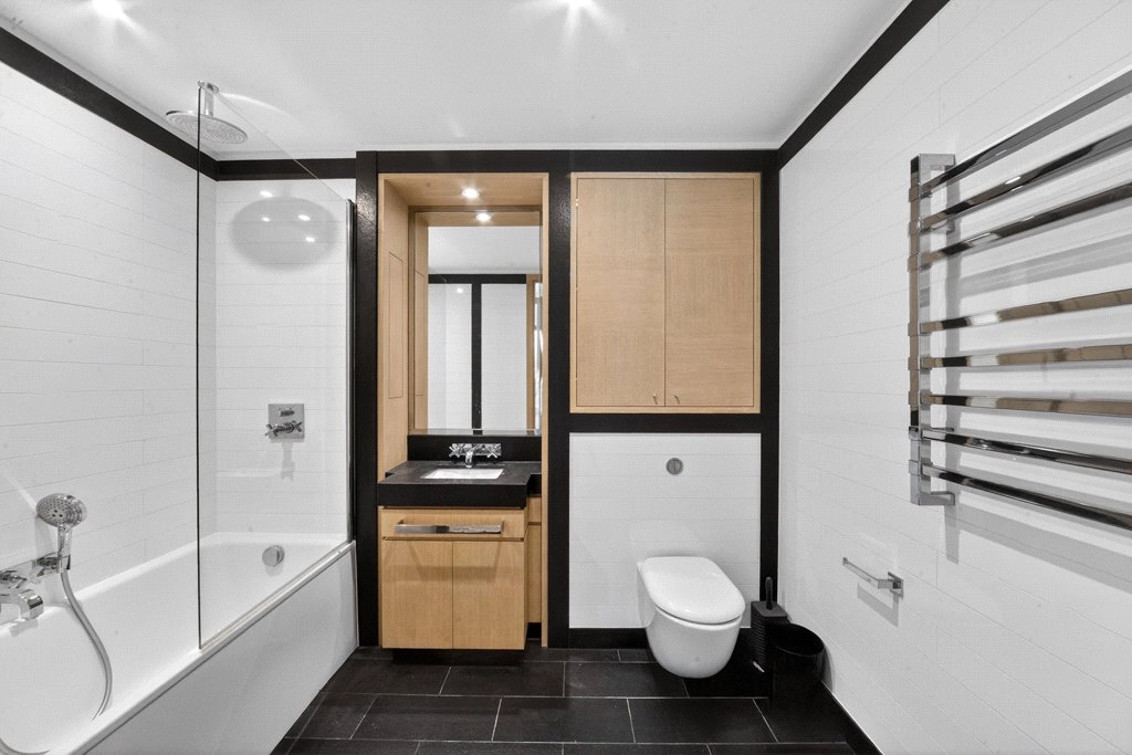 2 bedrooms apartments/flats for sale in Viaduct Gardens, Nine Elms - SW11 view 15