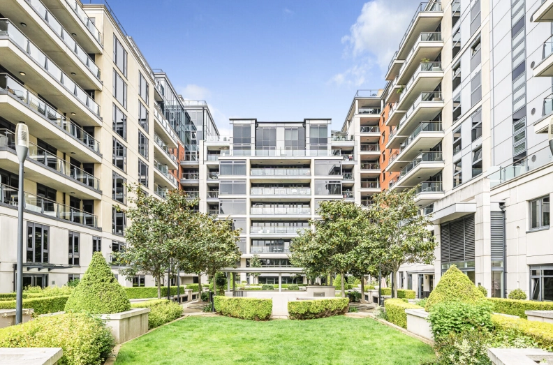 2 bedrooms apartments/flats to sale in Lensbury Avenue, Fulham-image 1
