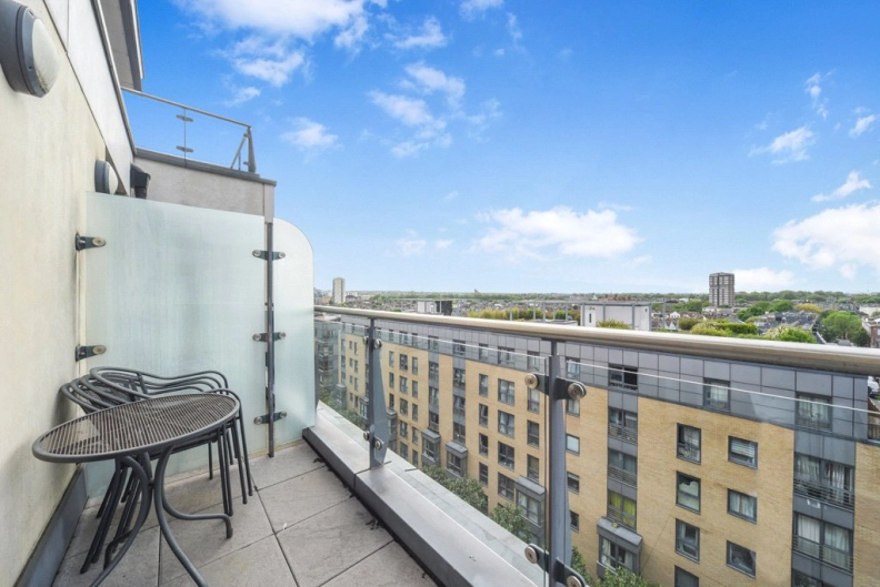 2 bedrooms apartments/flats to sale in Lensbury Avenue, Fulham-image 15