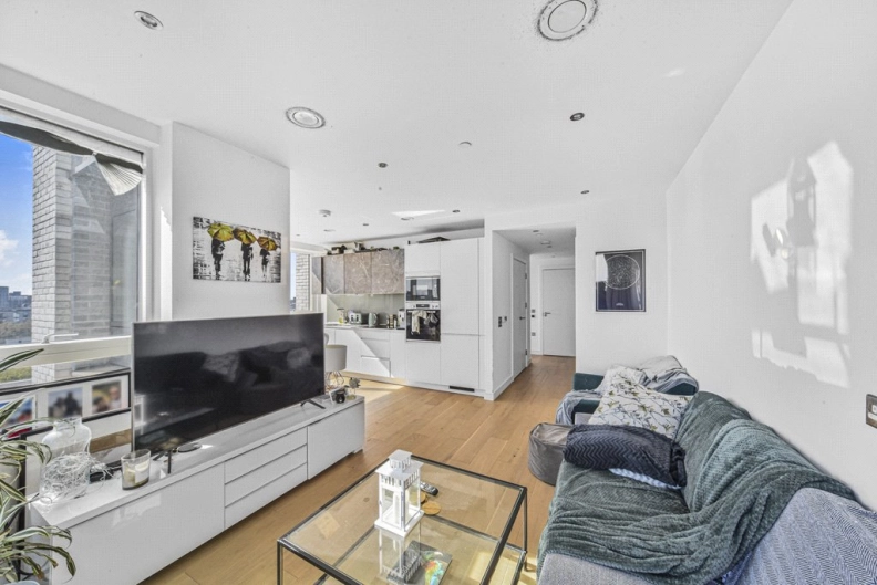 2 bedrooms apartments/flats to sale in Grant Road, Wandsworth-image 9