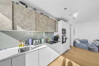 Grant Road, Wandsworth SW11 image 3