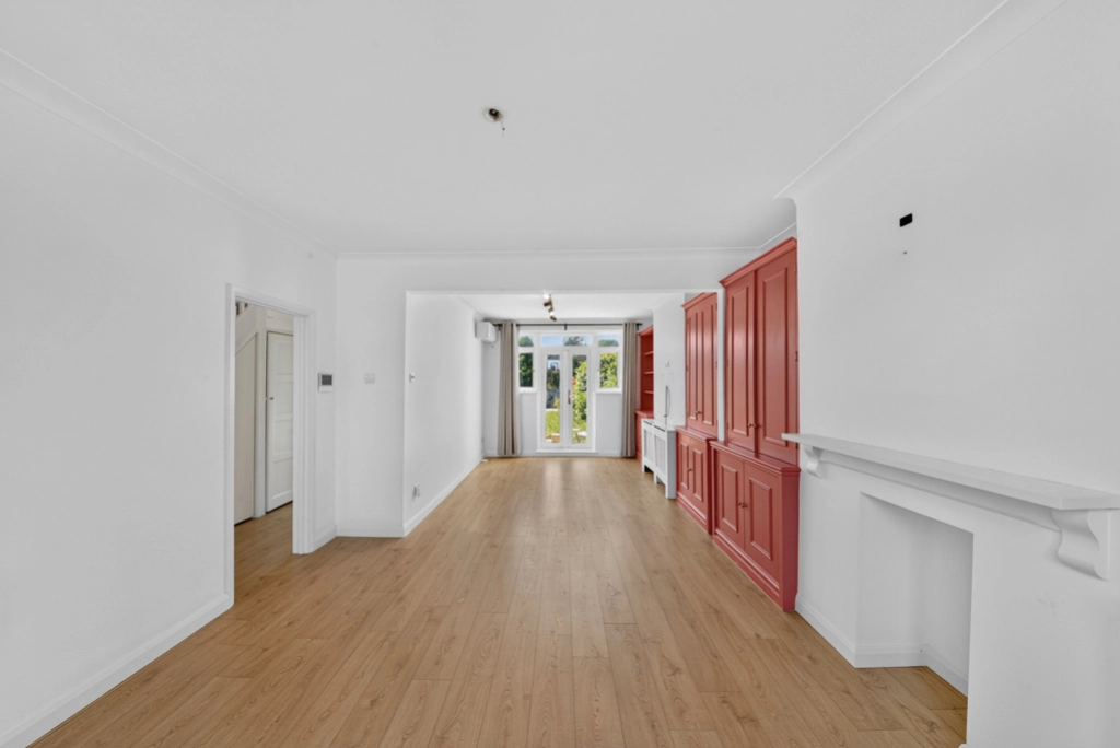 3 bedrooms houses for sale in Sulivan Road, Fulham - SW6 view 10