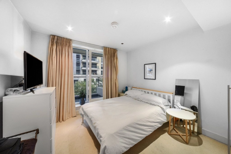 3 bedrooms apartments/flats to sale in Lensbury Avenue, Imperial Wharf-image 5