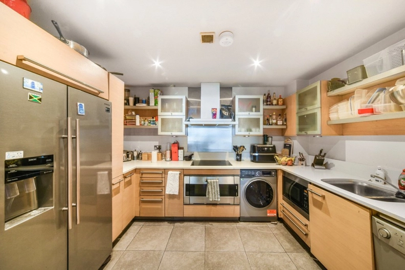 3 bedrooms apartments/flats to sale in Lensbury Avenue, Imperial Wharf-image 3