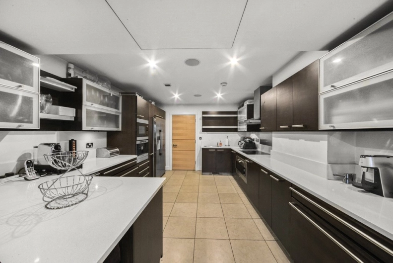 5 bedrooms apartments/flats to sale in Lensbury Avenue, Fulham-image 3