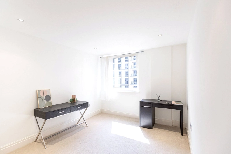 2 bedrooms apartments/flats to sale in The Boulevard, Fulham-image 5