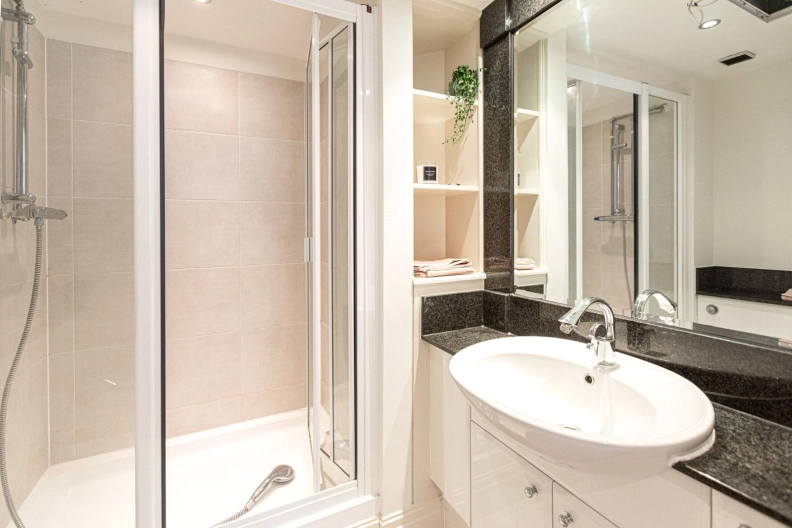 2 bedrooms apartments/flats to sale in The Boulevard, Fulham-image 14