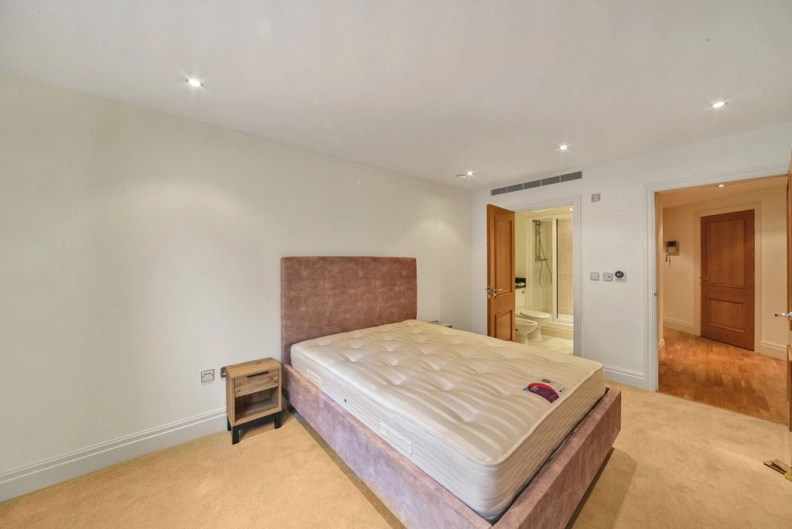 2 bedrooms apartments/flats to sale in The Boulevard, Fulham-image 12