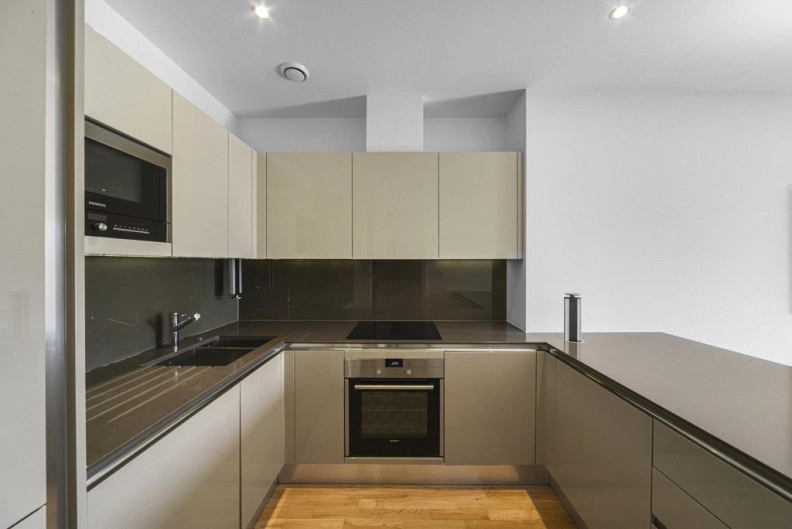 2 bedrooms apartments/flats to sale in Juniper Drive, Battersea Reach-image 4