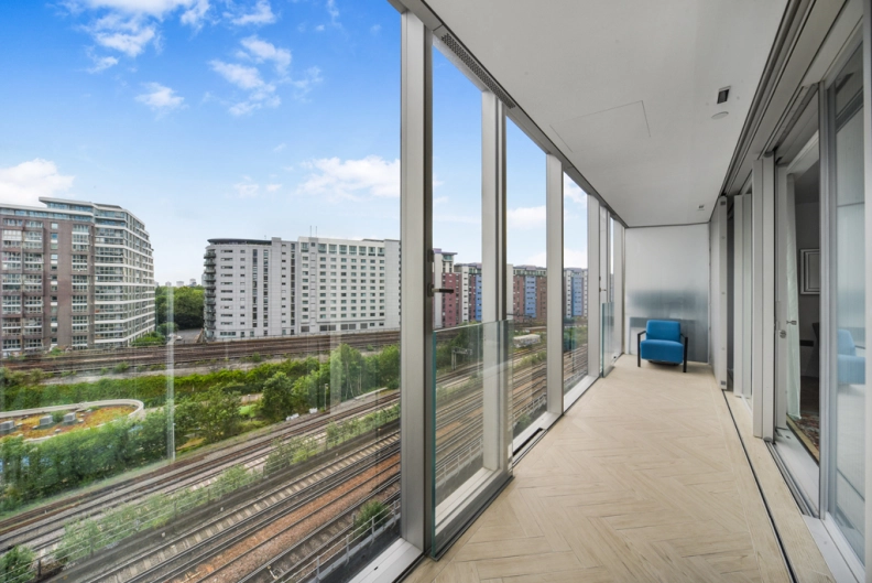 1 bedroom apartments/flats to sale in Circus Road West, Battersea-image 17