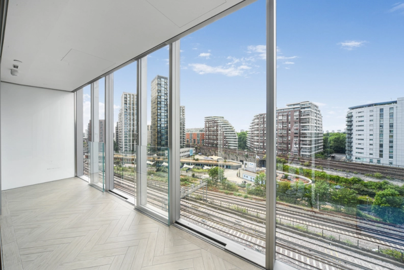 1 bedroom apartments/flats for sale in Circus Road West, Battersea - SW11 view 7