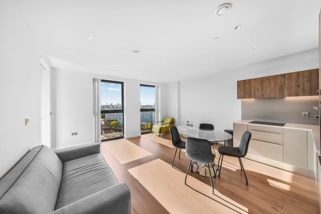 1 bedroom apartments/flats for sale in St. Josephs Street, Battersea - SW8 view 2