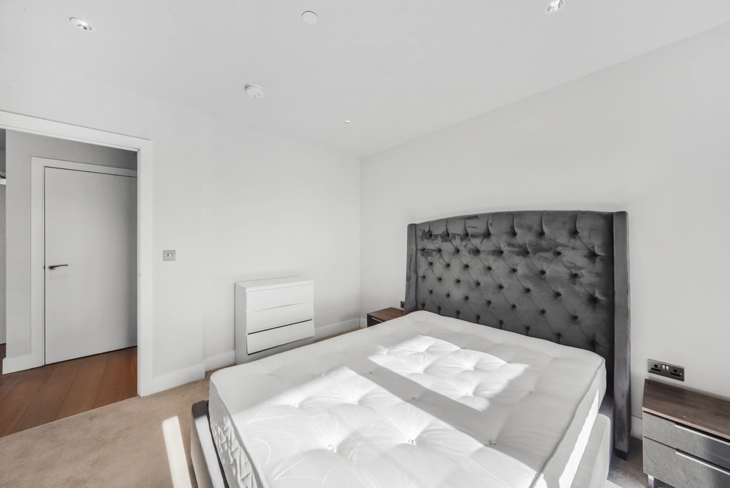 1 bedroom apartments/flats for sale in St. Josephs Street, Battersea - SW8 view 10