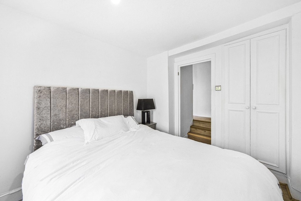 1 bedroom apartments/flats for sale in Gunter Grove, Chelsea - SW10 view 6