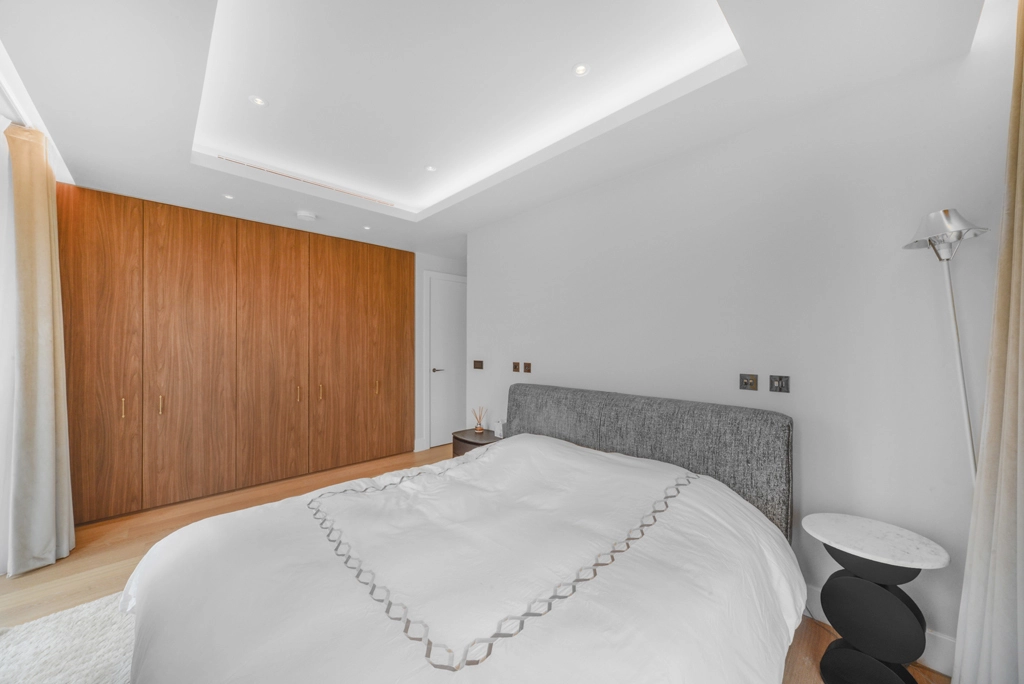 3 bedrooms apartments/flats for sale in Cascade Way, White City - W12 view 5