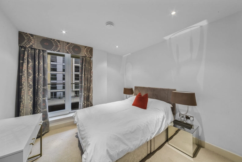 3 bedrooms apartments/flats for sale in Lensbury Avenue, Fulham - SW6 view 5