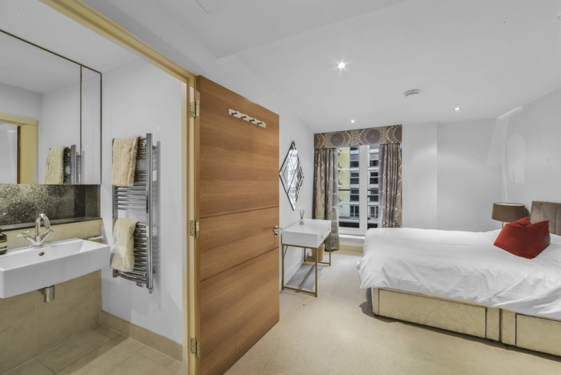 3 bedrooms apartments/flats for sale in Lensbury Avenue, Fulham - SW6 view 12