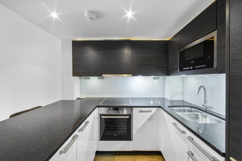 1 bedroom apartments/flats to sale in Townmead Road, Fulham-image 4